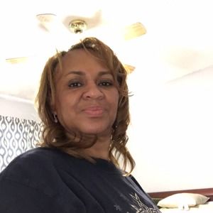 Meet your Posher, Connie